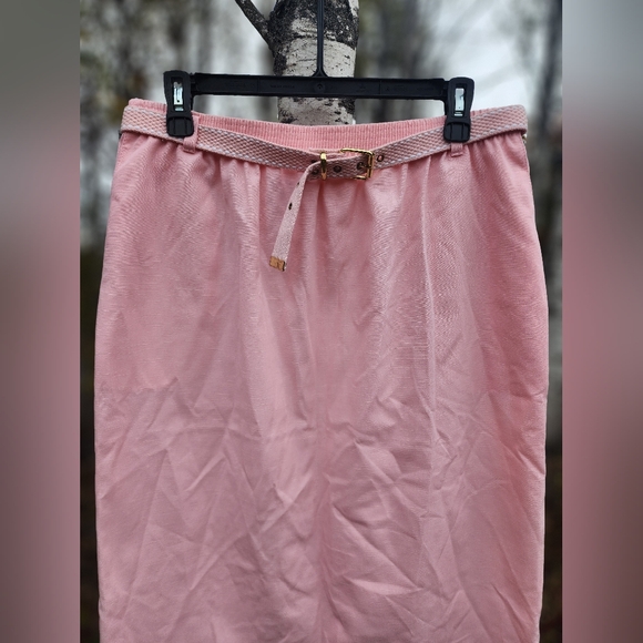 Vintage Alfred Dunner Pink Skirt & Matching Belt 🩷 - Picture 2 of 3